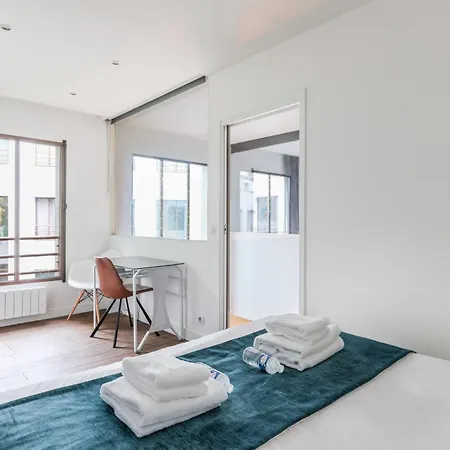 Bastille - Elegant Duplex Loft -6p * Paryż