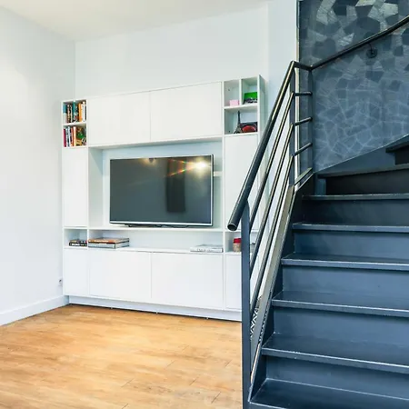 Bastille - Elegant Duplex Loft -6p דירה