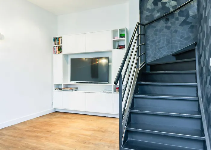 Bastille - Elegant Duplex Loft -6p Apartman